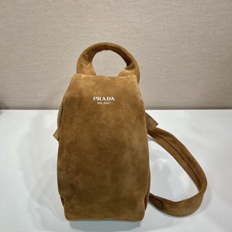 Pra*a waist chest packs